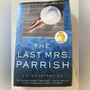 The last mrs Parrish bestseller book Liv Constantine 4/$20